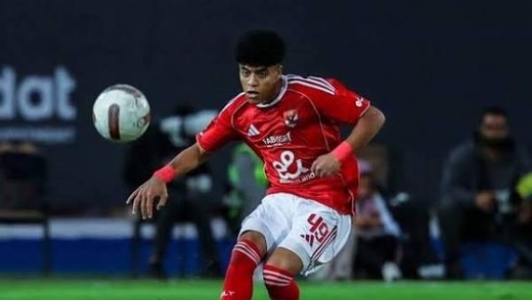 إصابة قوية تُبعد ظهير الأهلي الشاب إبراهيم الأسيوطي