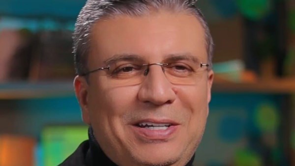 الإعلامي عمرو الليثي