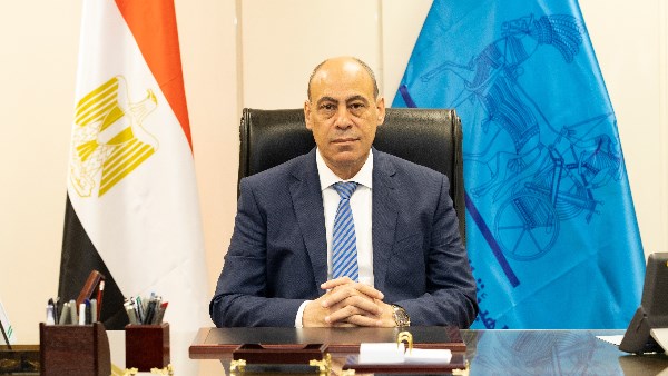 الدكتور مهندس صلاح سليمان جمبلاط وزير الدولة للإنتاج الحربي