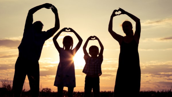 بناء العلاقات الأسرية