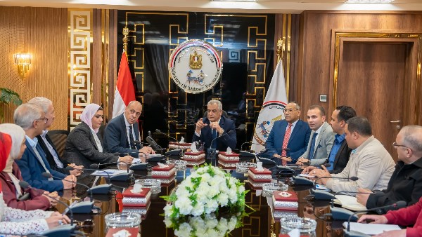 الدكتور مهندس صلاح سليمان جمبلاط وزير الدولة للإنتاج الحربي