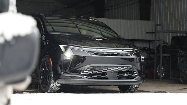  كرايسلر باسيفيكا موديل 2027