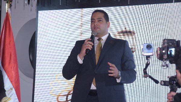  الدكتور أحمد عبدالعال