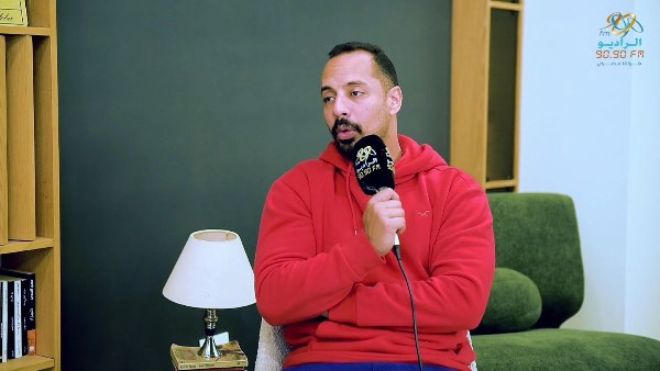 الفنان عمرو وهبة