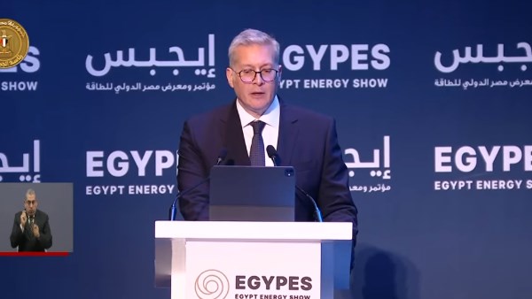 المهندس كريم بدوي، وزير البترول