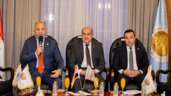 الشعب الجمهوري يعقد ندوة نقاشية بعنوان "مشروع قانون حماية الطفل من المؤثر الرقمي وتنظيم وسائل التواصل الرقمية"