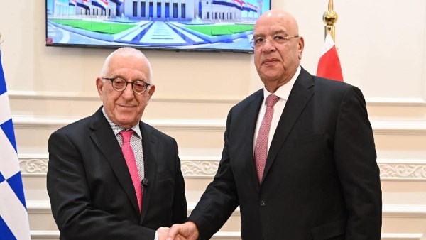  المستشار/ هشام بدوي رئيس مجلس النواب يلتقي نيكيتاس كاكلامانيس رئيس البرلمان اليوناني