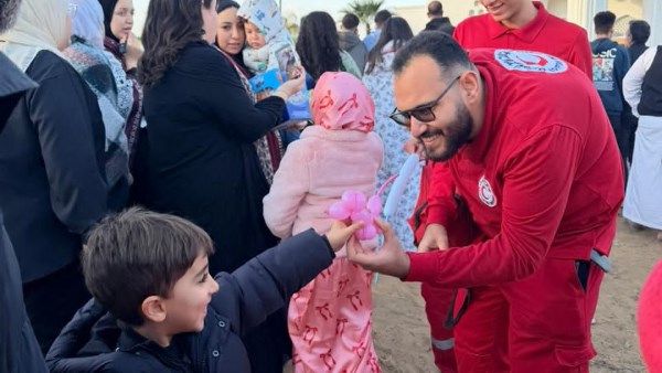 الهلال الأحمر 