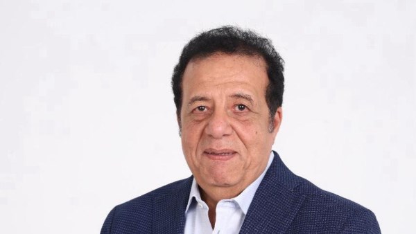 الدكتور عاطف عبد اللطيف 