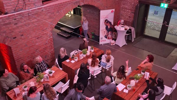 وزارة السياحة والآثار تنظم قافلة سياحية بالسوق الألماني