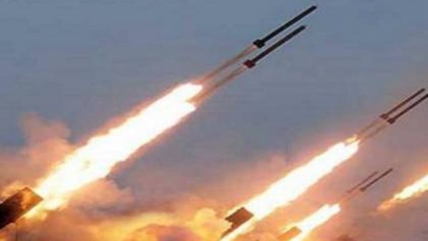 إطلاق صواريخ 