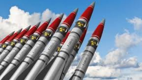  أسلحة نووية