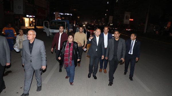 محافظ القاهرة يتابع قرار  غلق المحال الجديد.. صور