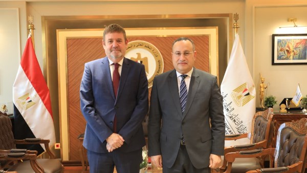 وزير التعليم العالي 