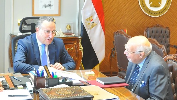 وزير التعليم العالي 