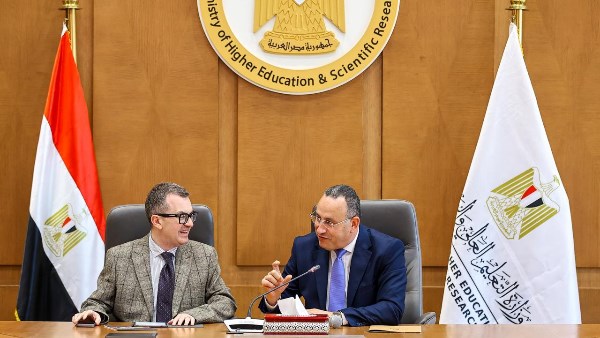 وزير التعليم العالي 