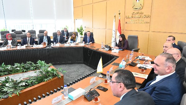 جانب من الحدث 