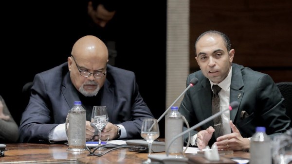 الأفرو اسيوى 