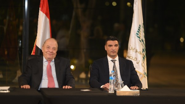 لقاء وزير الصناعة و رئيس جمعية العاشر