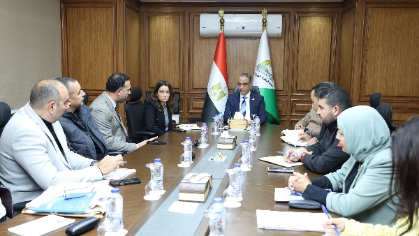  الدكتور أحمد الأنصاري محافظ الجيزة