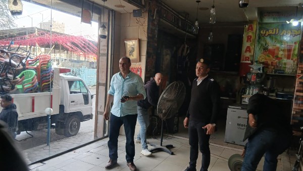 غلق وتشميع كافيهات مخالفة بأرض اللواء في العجوزة وقطع المرافق عنها