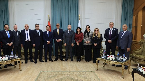 الدكتور أحمد الأنصاري محافظ الجيزة 