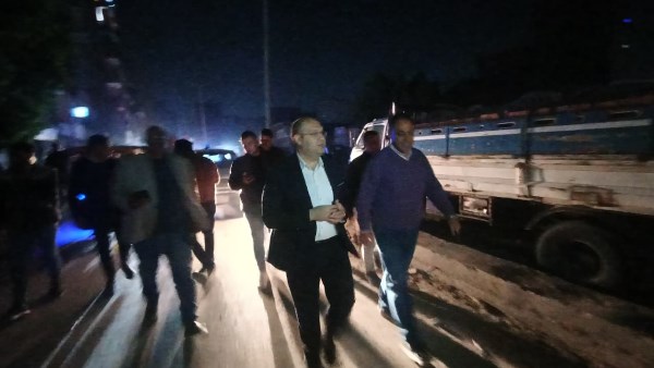 نائب محافظ الجيزة يقود حملة مكبرة للالتزام بمواعيد غلق المحال العامة بمركز كرداسة نائب محافظ الجيزة يقود حملة مكبرة للالتزام بمواعيد غلق المحال العامة بمركز كرداسة