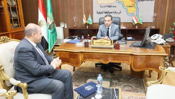 مرور مفاجئ.. محافظ المنوفية يستدعي مدير مديرية التربية والتعليم ويوجه بتخفيف تكدس تظلمات الإعدادية