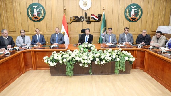 اجتماع محافظ المنوفية 