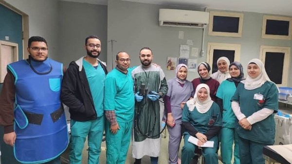 اطباء معهد الكبد 