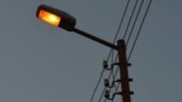 بسبب الأمطار.. عمود إنارة يصعق شابا بأحد مراكز الدقهلية