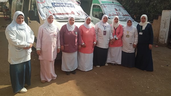 صحة بني سويف: تقديم 3800 خدمة والكشف على 1350 مريضا في قافلة بإهناسيا