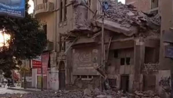 حادث انهيار عقار قديم بالميدان 