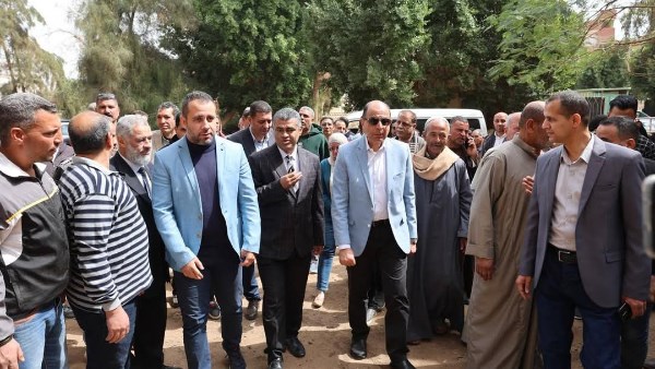 محافظ المنيا خلال الجوله 