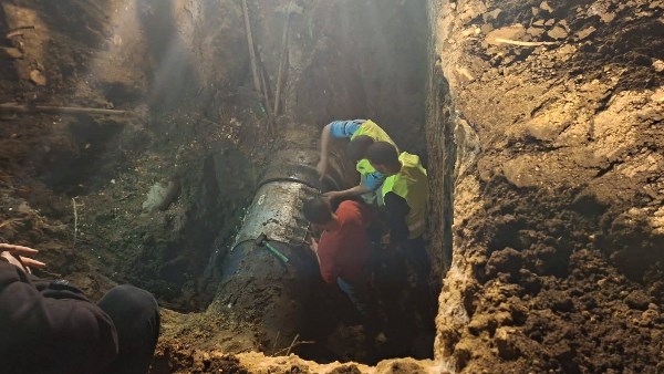 الانتهاء من اصلاح كسر خط المياه الرئيسي بأبوقرقاص