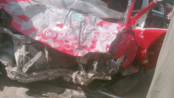 إصابة 9 أشخاص في تصادم ميكروباص وربع نقل بأسيوط