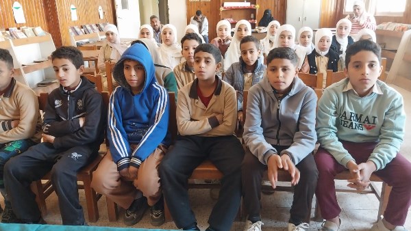  فعاليات ثقافية وفنية متنوعة لنشر الوعي المجتمعي وتعزيز القيم الإيجابية بالمراكز والقرى بأسيوط 