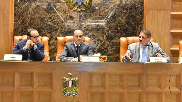 إجتماع المجلس التنفيذي بأسيوط 