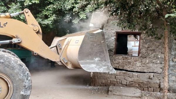 إزالة التعديات بأسيوط 