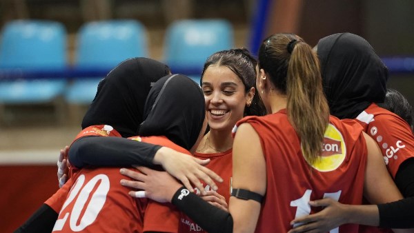 سيدات طائرة الأهلي