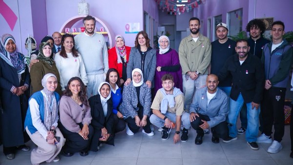 وفد نادي بيراميدز يزور مؤسسة بهية