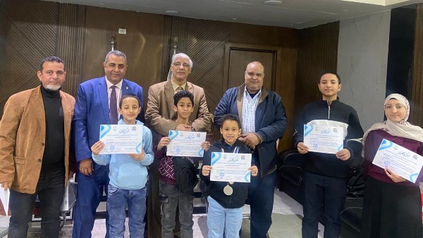 الطلاب الفائزين 