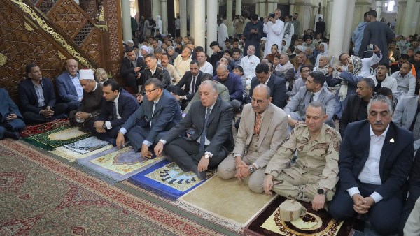 صلاة عيد الفطر بقنا