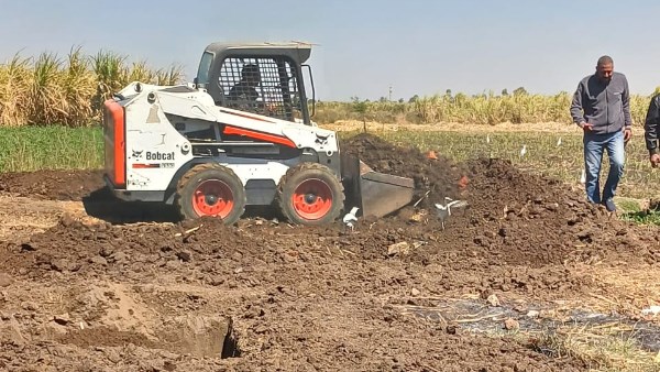 إزالة فورية في المهد لحالة تعدٍ على أرض زراعية بناحية المريس بالطود