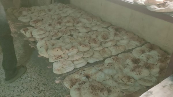 حملات تموينية بالأقصر تضبط مخالفات بالأسواق والمخابز.. ومد فترة الأوكازيون الشتوي حتى 21 مارس