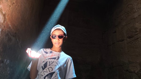 تزامنًا مع أول أيام عيد الفطر.. تعامد الشمس على معابد الكرنك في ظاهرة فلكية مبهرة بالأقصر