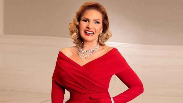 وزيرة الثقافة ومحافظ الأقصر ويسرا ومحمود حميدة وخالد الصاوي وريهام عبد الغفور وصبري فواز وحمزة العيلي في افتتاح الدورة الـ 15