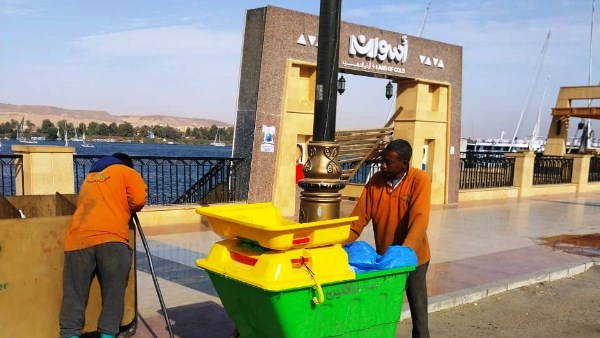 في أسوان: رفع 2890 طنًا من القمامة والمخلفات على مدار 14 يومًا.. صور