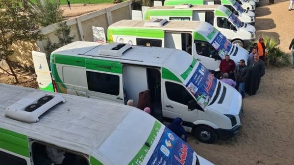 موجز أخبار الوادي الجديد.. قافلة طبية مجانية ضمن مبادرة حياة كريمة.. ووكيل التعليم يوجه بالرعاية الاجتماعية للطلاب