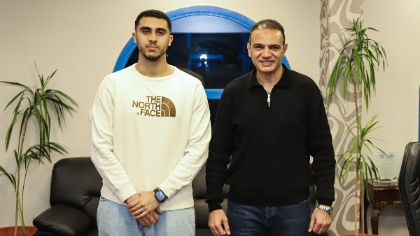 رئيس سموحة ولاعب اليد